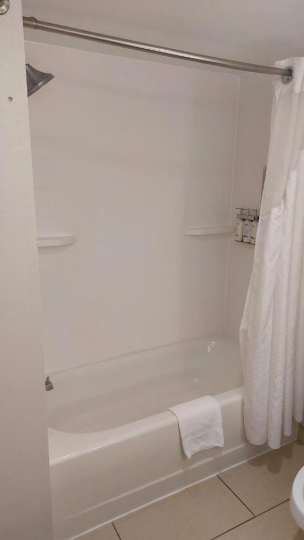 Holiday Inn Express Hotel And Suites Raleigh North - Wake Forest image 15